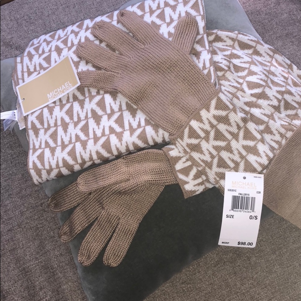 Brand New w/o Tags MK scarf hat gloves set